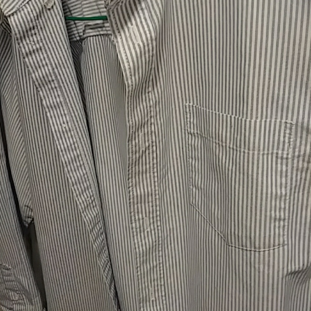 Kids button down - Picture 3 of 3